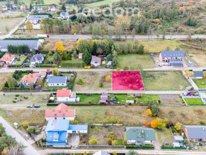 Atrakcyjna działka w Solcu pod dom lub usługi