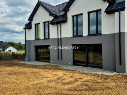 Dom Kraków Nowa Huta, Nowa Huta, Igołomska