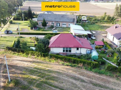 Na sprzedaż dom w miejscowości Burkat z 2012 roku.