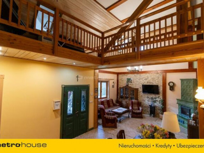 Dom na końcu świata z widokiem na góry