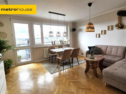 61,7 m2 z widokiem na zatokę i okoliczne wzgórza !