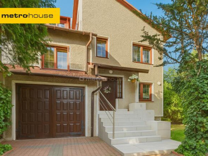 Przestronny dom z ogrodem na Bemowie-274 m²+ogród