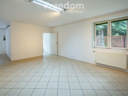 Lokal usługowy na wynajem, 55 m2