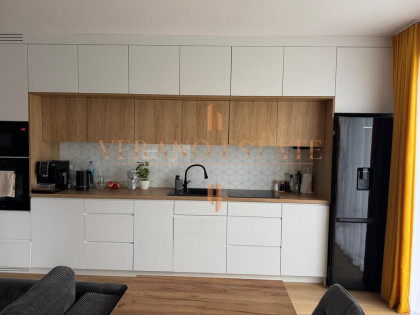 Parter - 2 pokoje, duży ogród, stan idealny!