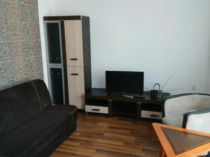 Fajna kawalerka 1500 całość!