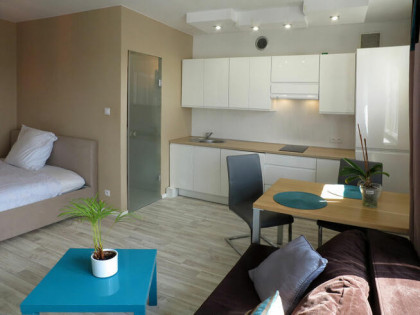 30m2 na Wynajem Mieszkanie Wysoki Standard Oława 3 Maja Wifi