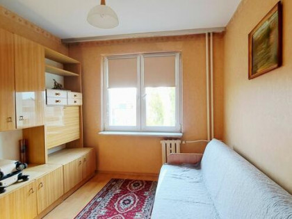 Ustawne słoneczne mieszkanie z osobną kuchnią i balkonem