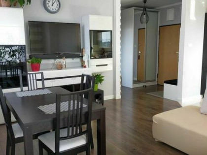 Wynajmę mieszkanie 3 pokoje Ząbki