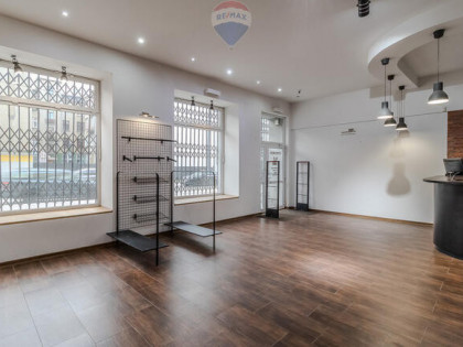 Lokal 145 m² z witryną – przy Placu Wolności