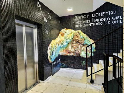 3 pokoje, oddzielna kuchnia, 2 garderoby, 2 łazienki, garaż