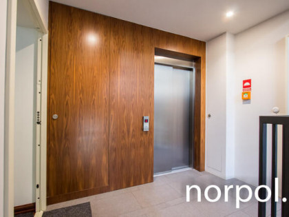 Angel Wawel, Sukiennicza, 71 m2, klimatyzacja, basen, sauna, siłownia, parking