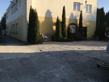 Budynek wolnostojący dwukondygnacyjny