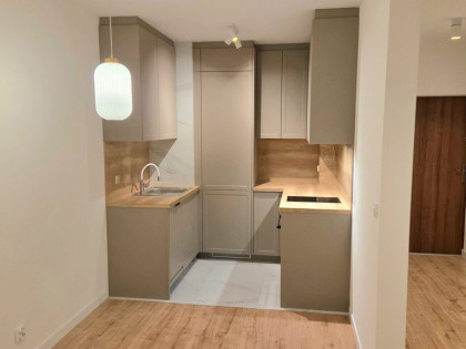 Mieszkanie po kapitalnym remoncie, balkon.