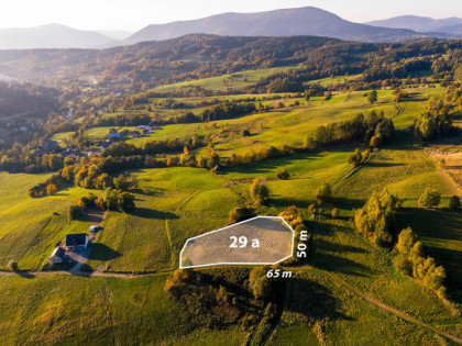 Panoramiczny widok na Beskid Wyspowy, droga dojazdowa, pod T