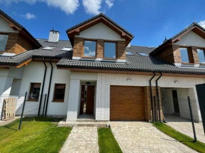 Dom Baszkówka gm. Piaseczno, Wiśniowy Sad