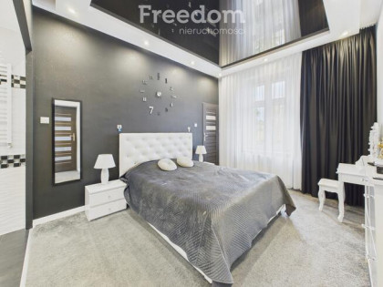 Przestronne, urządzone, niski czynsz, parking