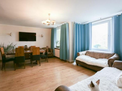 Dwupoziomowe bez skosów.Pow.86,5m2 ul.Klaudyny.