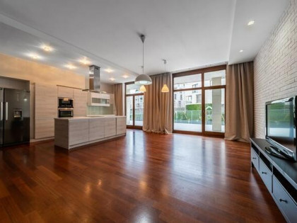 Sarmacka 10B, apartament 4 pokojowy, 133 m2