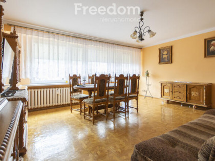 Mieszkanie na osiedlu Podzamcze, trzy pokoje