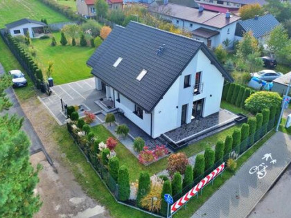 Dom Żabia Wola gm. Głusk