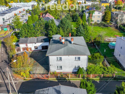 Dom z dużym potencjałem w atrakcyjnej lokalizacji