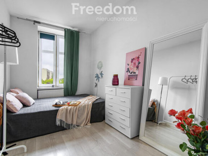 Na sprzedaż, urocze dwupokojowe mieszkanie.