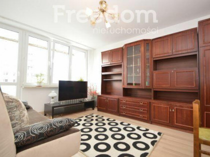 2 pokoje z balkonem, oddzielna kuchnia