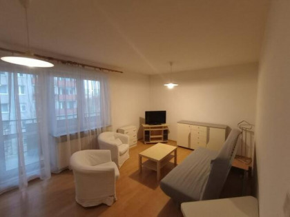 Włodarzewska 4, Ochota, duża kawalerka z balkonem