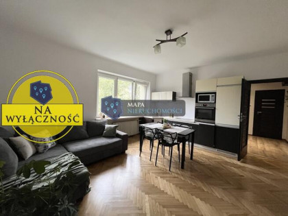 Ustawne mieszkanie na II piętrze w Centrum