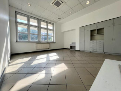 Funkcjonalny lokal biurowy 35 m2 ul. Mikołajczyka