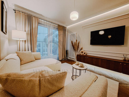 Paryski szyk nad Odrą – styl i promienne poranki