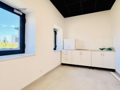 Nowoczesny loka, własny parking na 10 aut