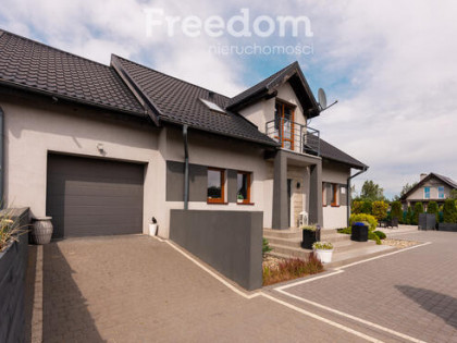 Skowarcz, Dom Wolnostojący ul. Piaskowa