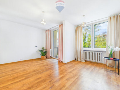 Na sprzedaż przestronne 3 pokoje !