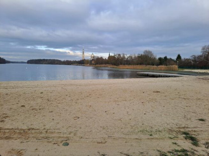 Działka budowlana 900 metrów od plaży Jeziora Licheńskiego.