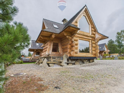 DREWNIANA WILLA POD TATRAMI W KOŚCIELISKU