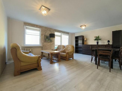 Trzypokojowe 1 Piętro przy Wyzwolenia