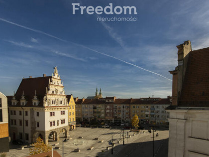 Zamieszkaj z pięknym widokiem na nyski Rynek