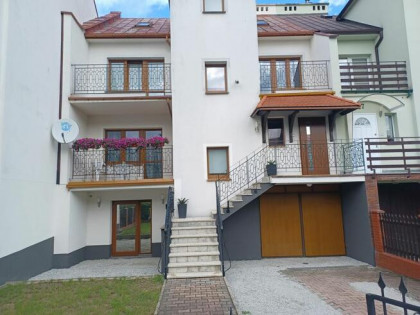 Dom gotowy do zamieszkania i prowadzenia działalności