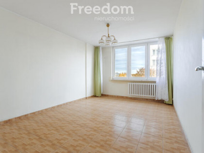 Niezależne pokoje| do remontu| Metro Wierzbno