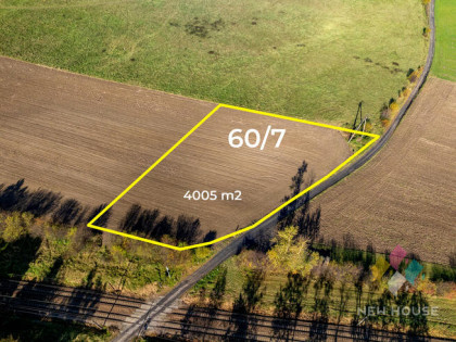 Działka z warunkami zab. pod 3 budynki mieszkalne