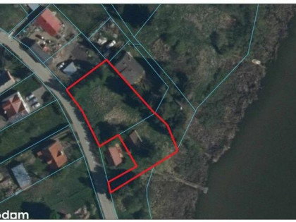 Działka z linią brzegową