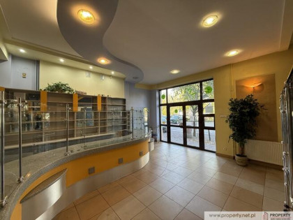 Lokal handlowo- usługowy, Rynek, Dębica