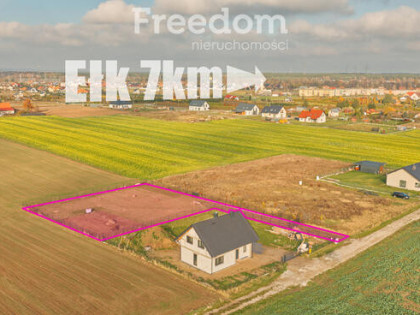 Działka budowlana 1539 m² z warunkami zabudowy