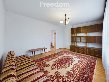 Przestronny dom z ogrodem i budynkami gospodarczym