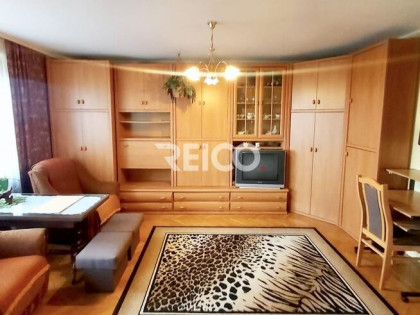 Mega punkt* Metro - 15 min