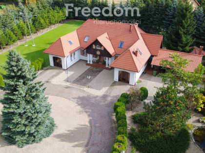 Reprezentacyjna posiadłość w Lubiczu Górnym