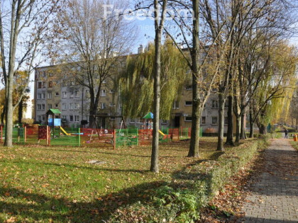 Przytulne dwa pokoje z garderobą na Sikorniku