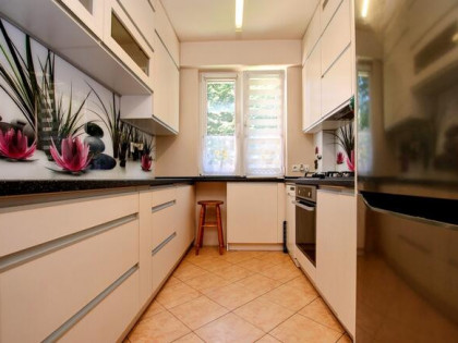 1 piętro, balkon, przestronne, spokojna okolica