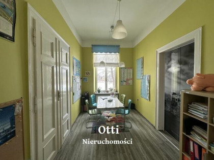 Przestronne mieszkanie z dużym tarasem w ścisłym centrum